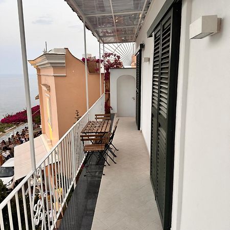 Queen View Apartment - No Kitchen Positano Exterior photo